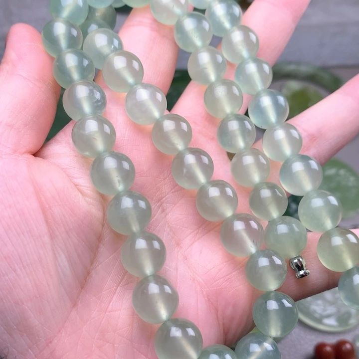 蛇纹石玉未镶嵌颈饰岫玉