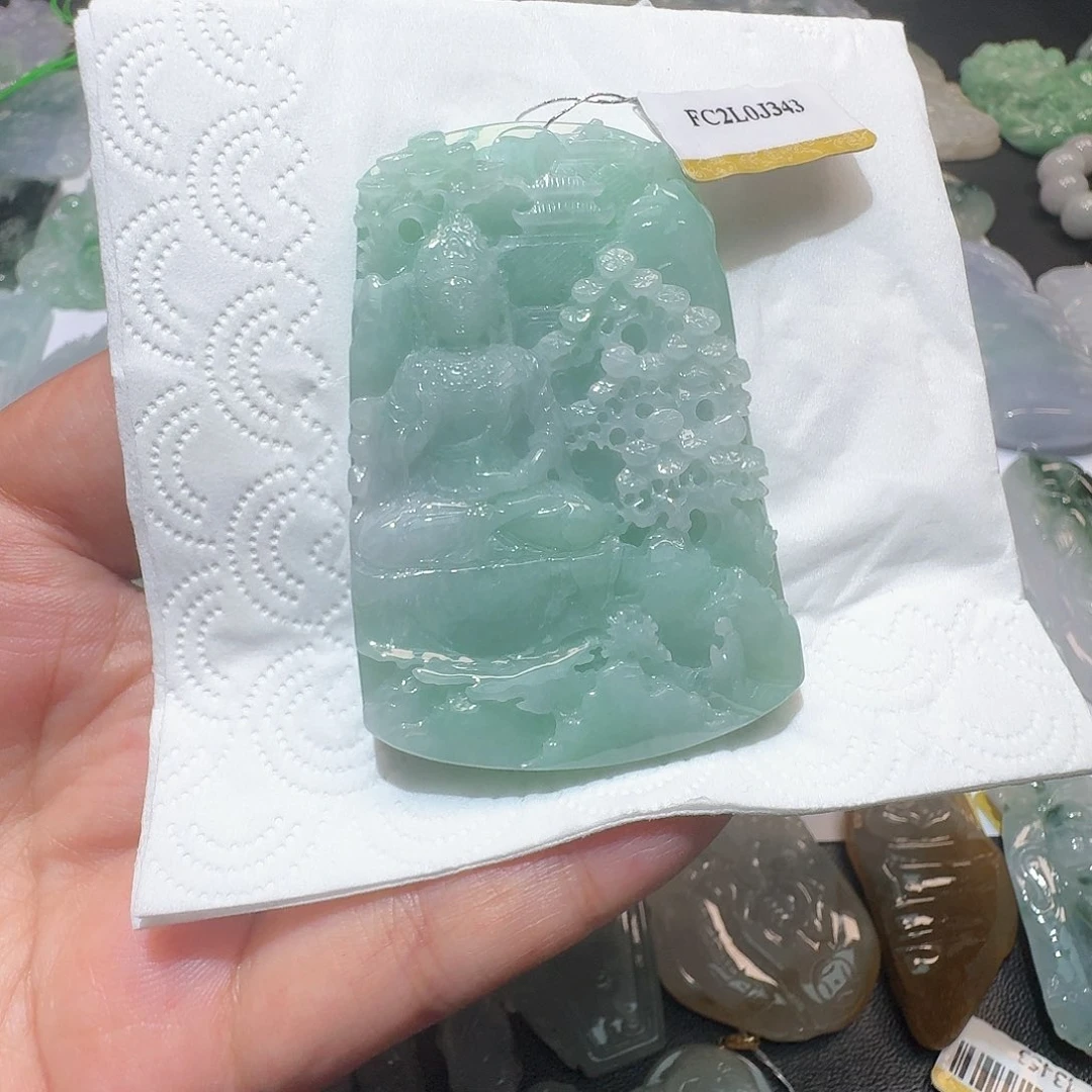 翡翠未镶嵌颈饰吊坠