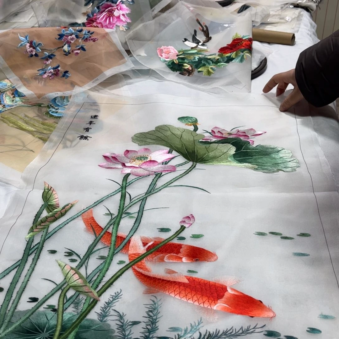 刺绣a****?纯手工打造陆老师