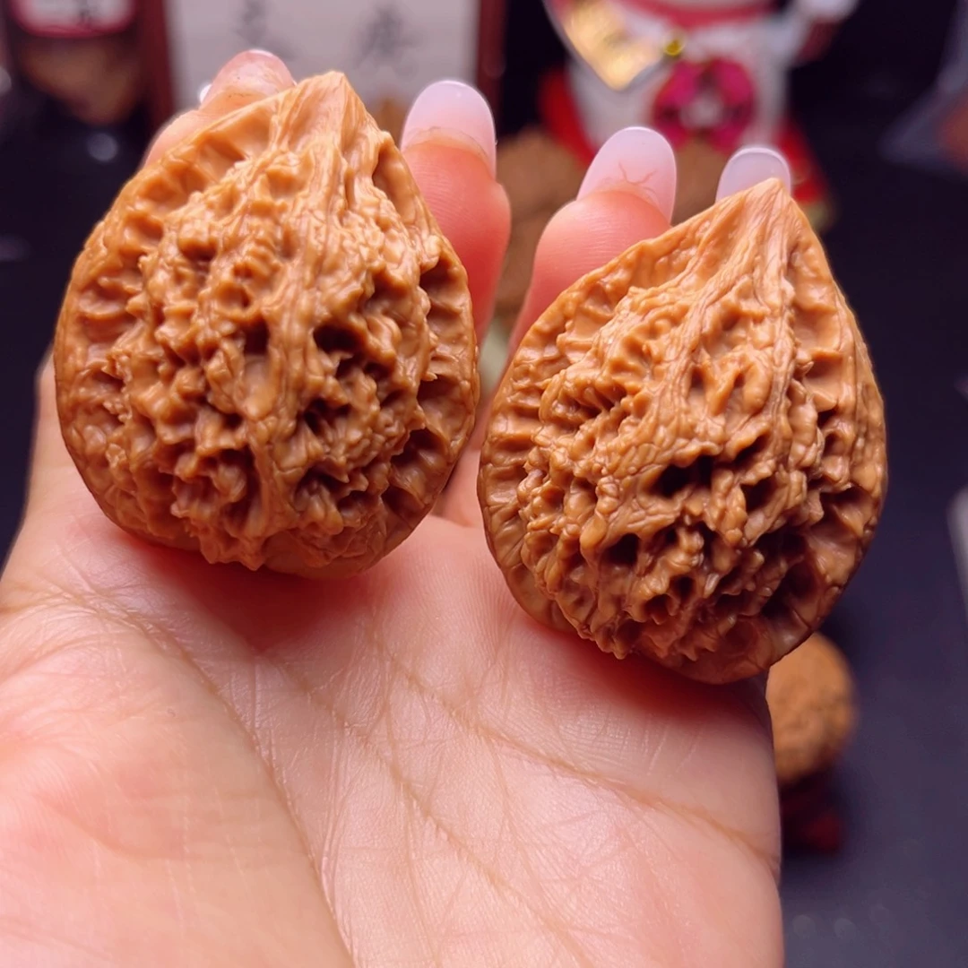 文玩核桃吊坠37尺十三陵