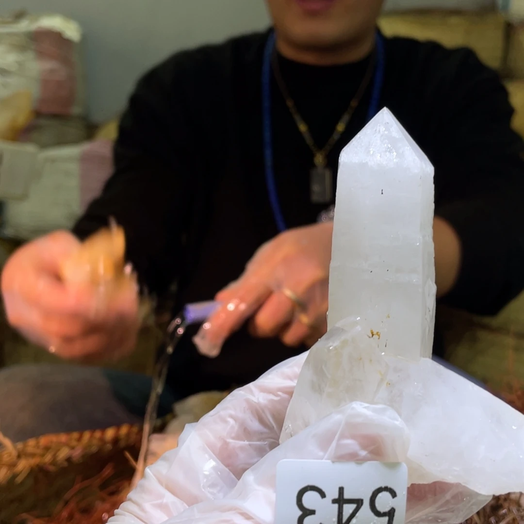 未镶嵌水晶珠宝半成品