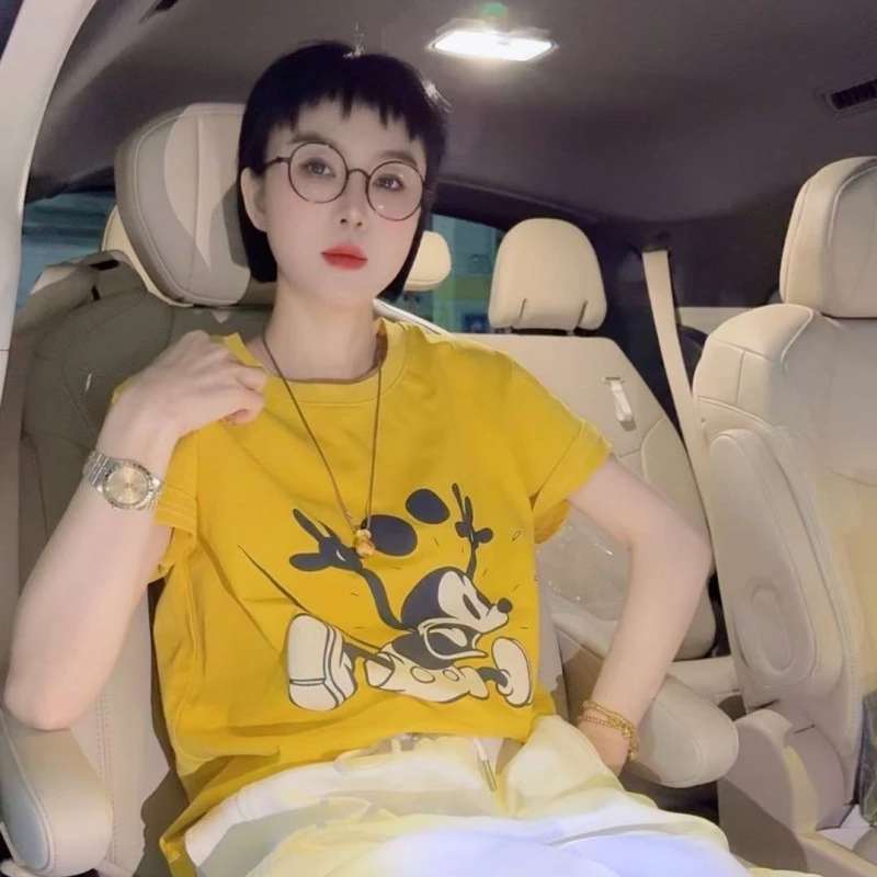 韩风小众风格（举手米琪）短袖白色轻奢时尚女士设计师圆领春季上衣