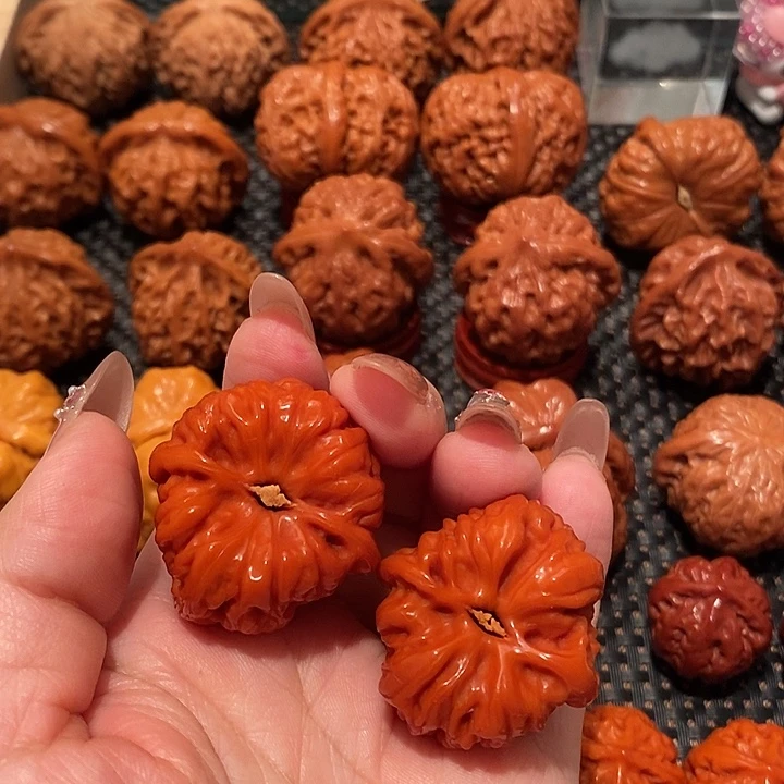 文玩核桃吊坠34平谷聚宝盆0669