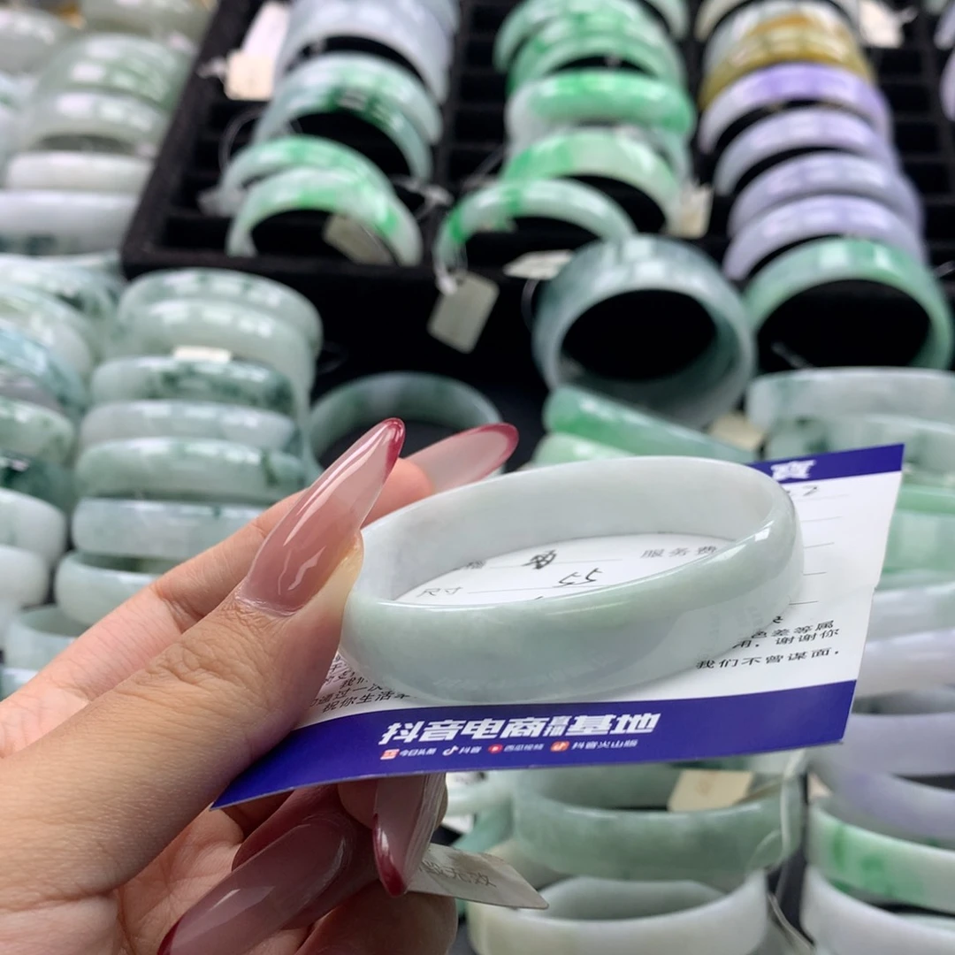 未镶嵌手链翡翠雯****活公主