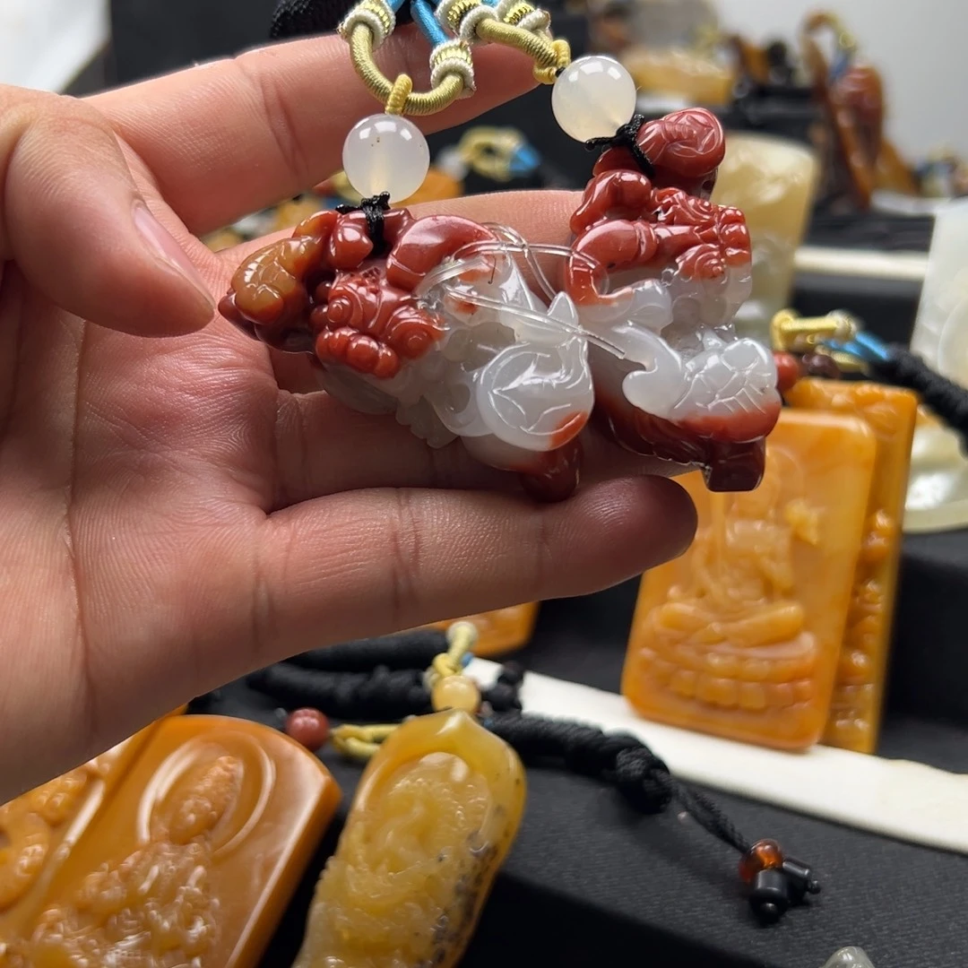 石英质玉（黄龙玉）未镶嵌多选发其一