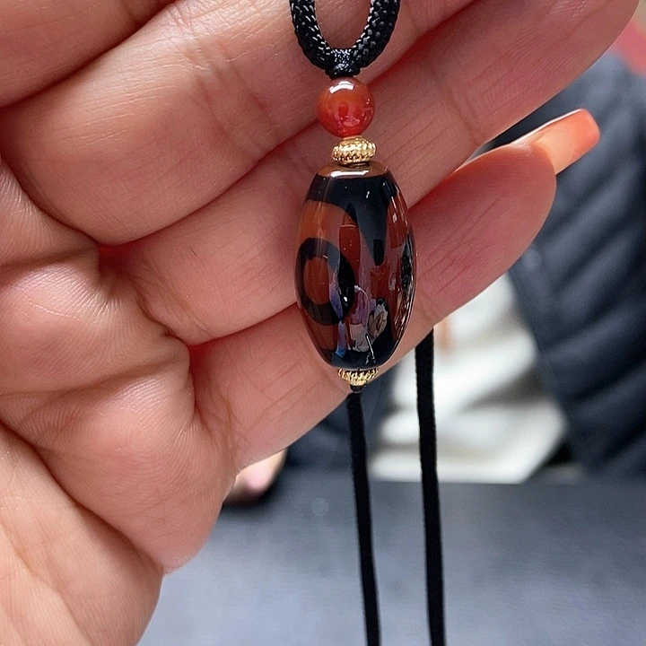 玛瑙/玉髓颈饰合金