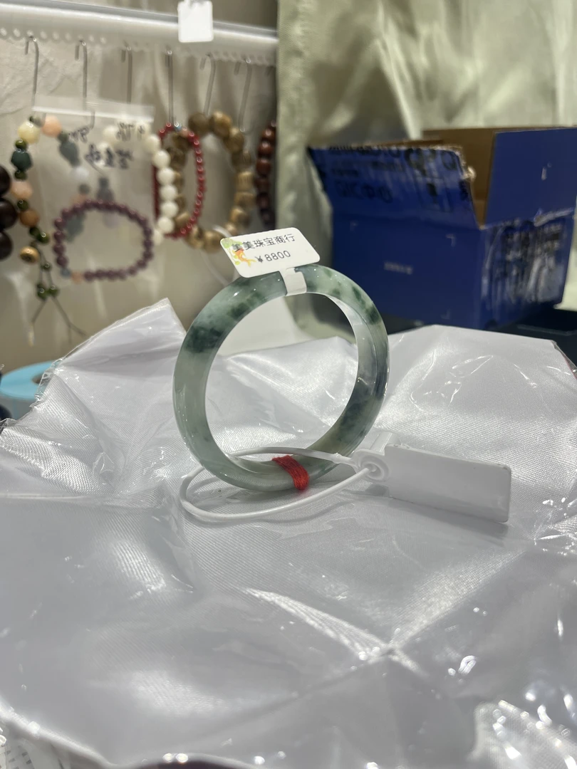 天然缅甸A货翡翠手镯