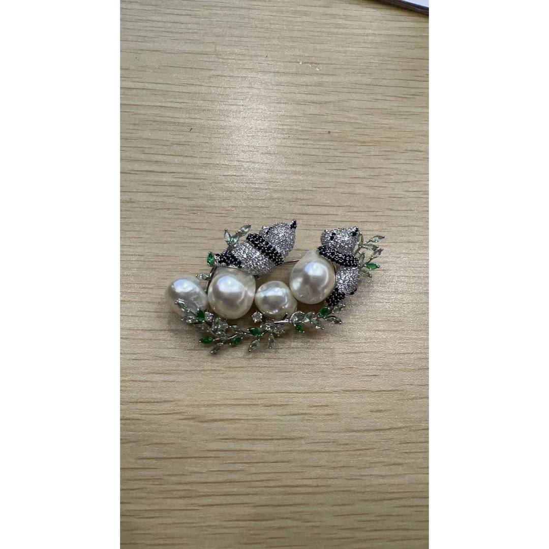 铜合金合成锆石胸针 时尚重工百搭双熊猫胸针6209