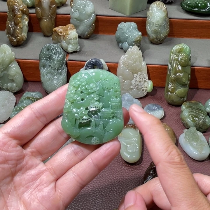 和田玉（糖玉）未镶嵌颈饰