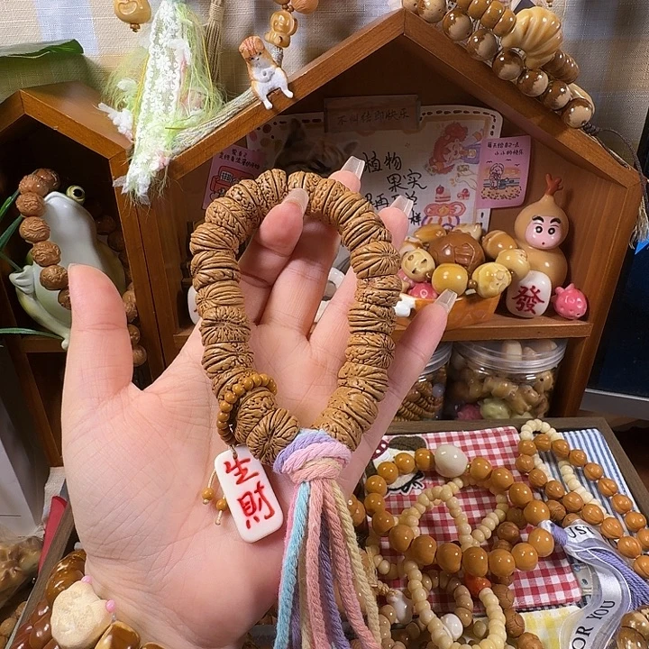 菲****猴头核桃吊坠核桃手持