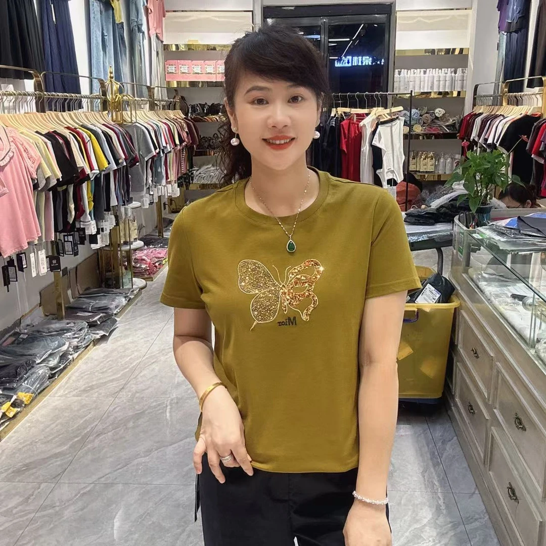 24-6160绣蝴蝶时尚T恤衣长58公分