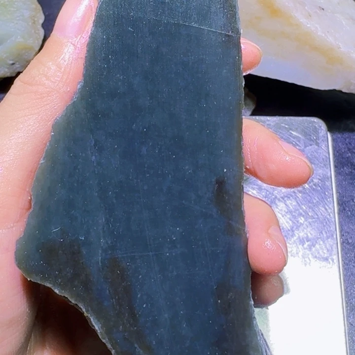 未镶嵌和田玉（糖玉）珠宝半成品