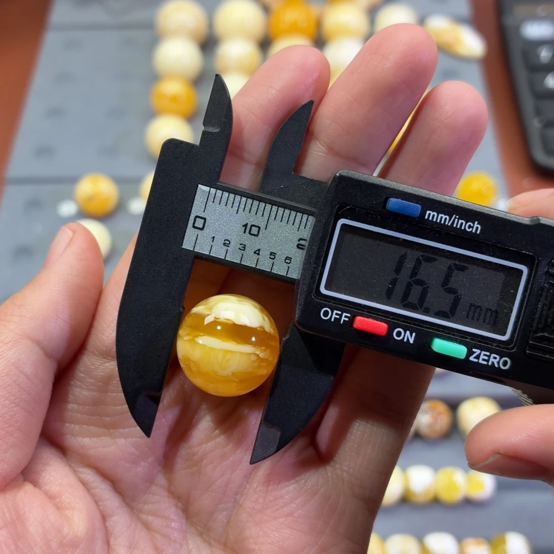 琥珀未镶嵌裸石圆珠