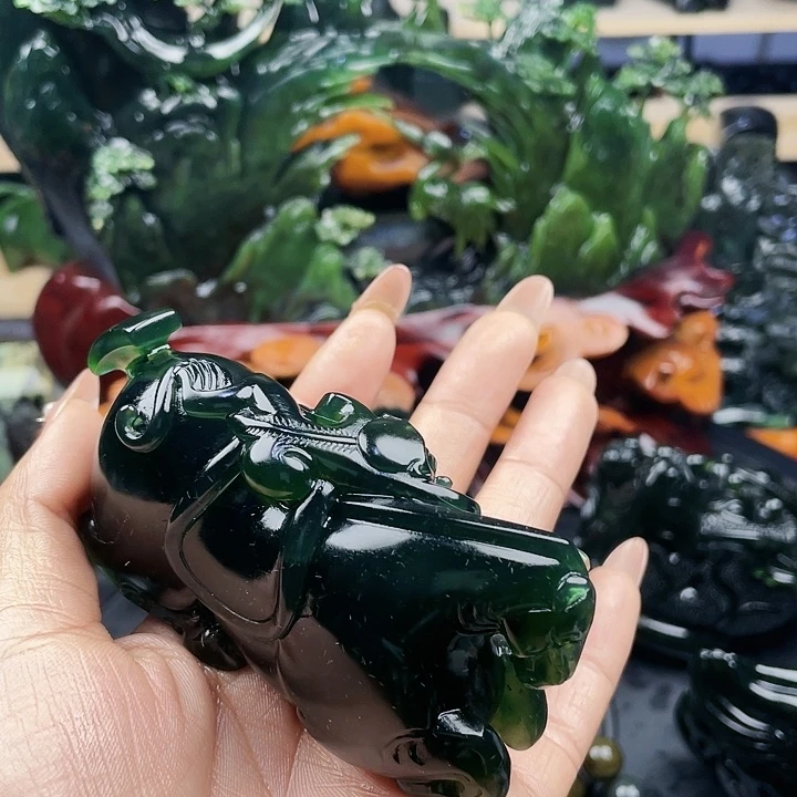 宝***士蛇纹石玉未镶嵌挂件