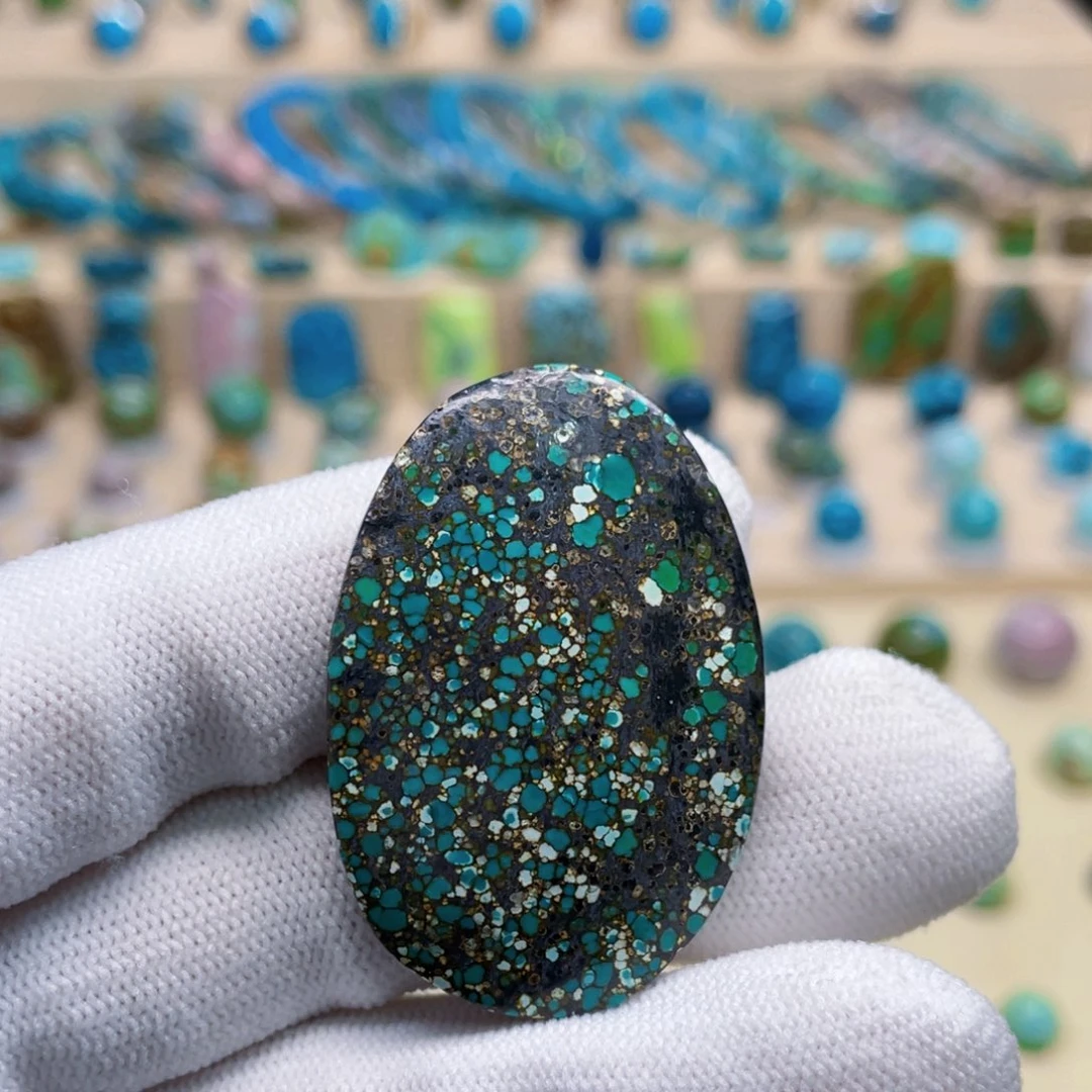 绿松石未镶嵌珠宝奇石