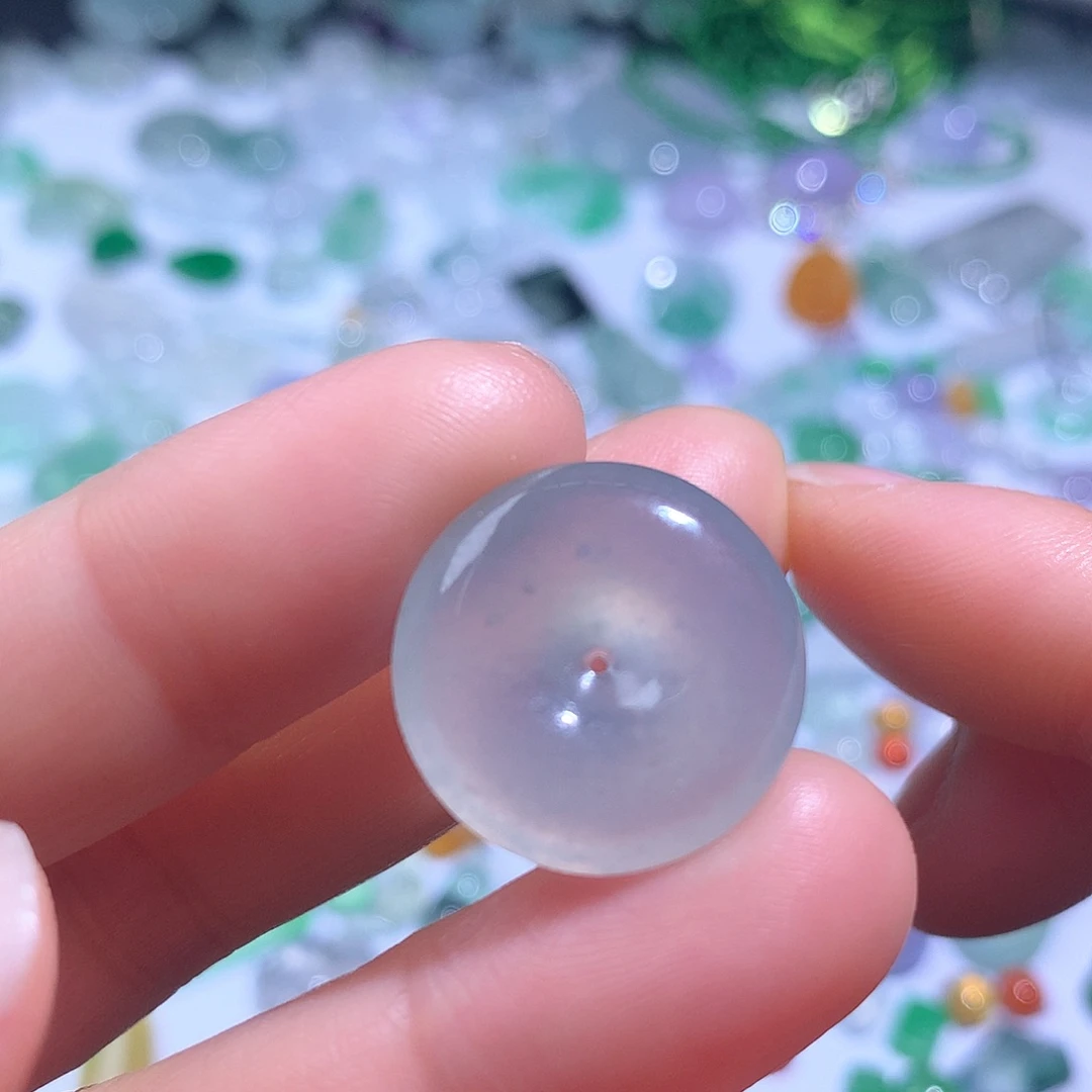 翡翠颈饰未镶嵌扣