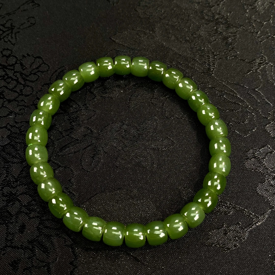 【芳華珠宝】·和田玉· 老料菠菜绿6*7MM极限弧玉手串国风素圈