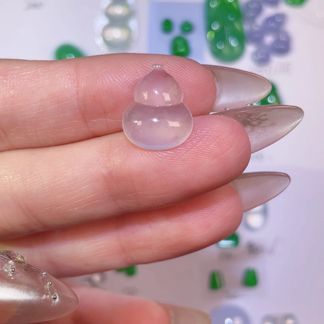 翡翠未镶嵌颈饰裸石