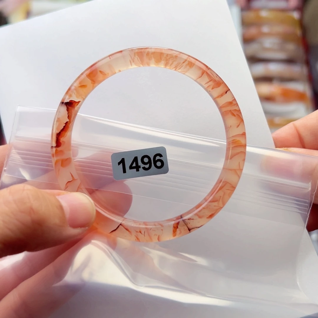 玛瑙/玉髓手镯未镶嵌3***人