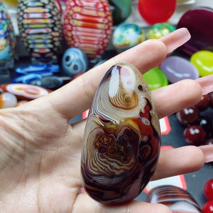 绿***草未镶嵌玛瑙/玉髓珠宝奇石