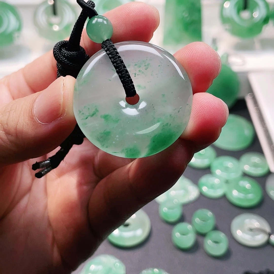 石英质玉（非洲翠）未镶嵌吊坠(不含链)