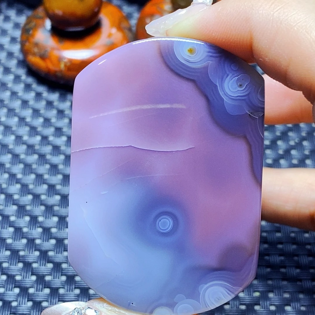 未镶嵌颈饰玛瑙/玉髓游*