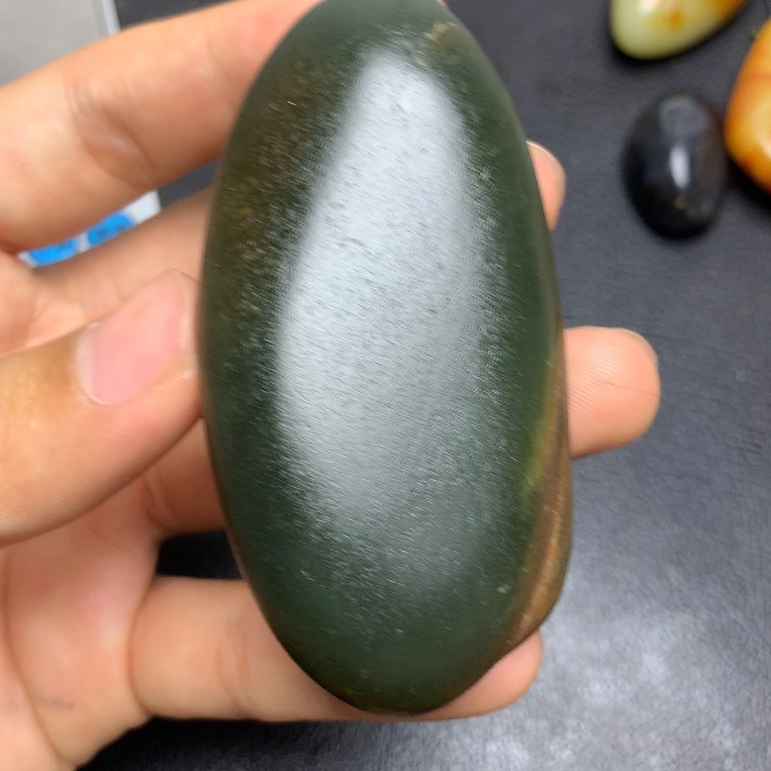 未镶嵌和田玉（糖玉）挂件