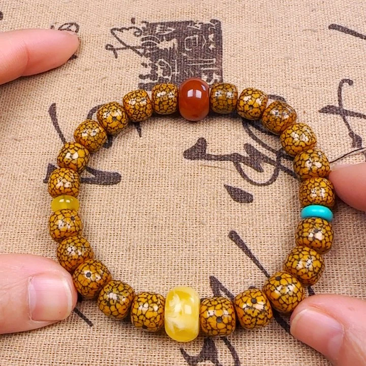 星月菩提吊坠手串