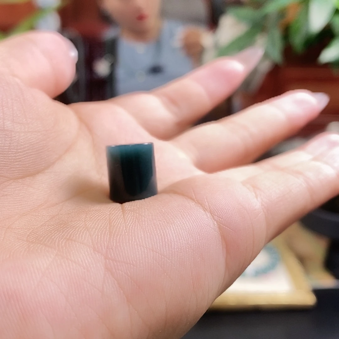 沉***淀未镶嵌手链翡翠卡11+mm桶珠1颗