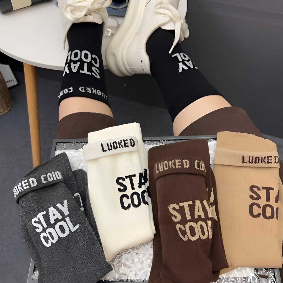 欧货个性两穿设计款潮流咖色系网红款穿搭潮袜ins字母百搭运动袜