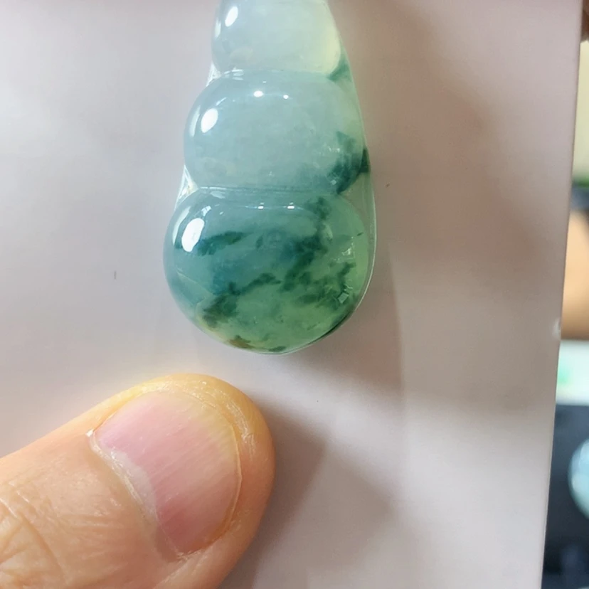 【闪购商品】吊坠(不含链)18K金镶嵌翡翠