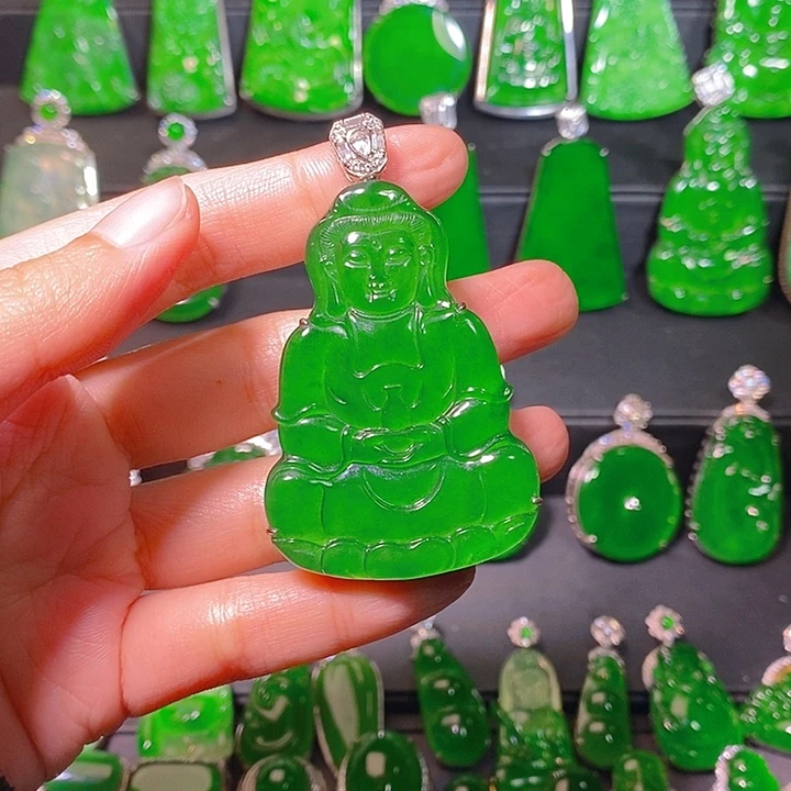 翡翠银S925镶嵌颈饰是