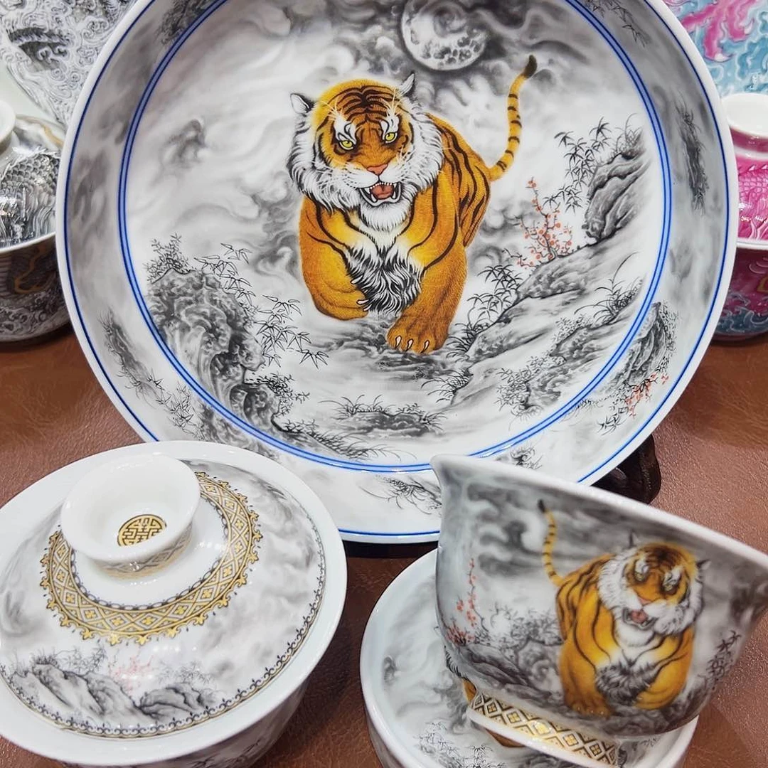 摆件景德镇陶瓷艺术展演厅及景德镇