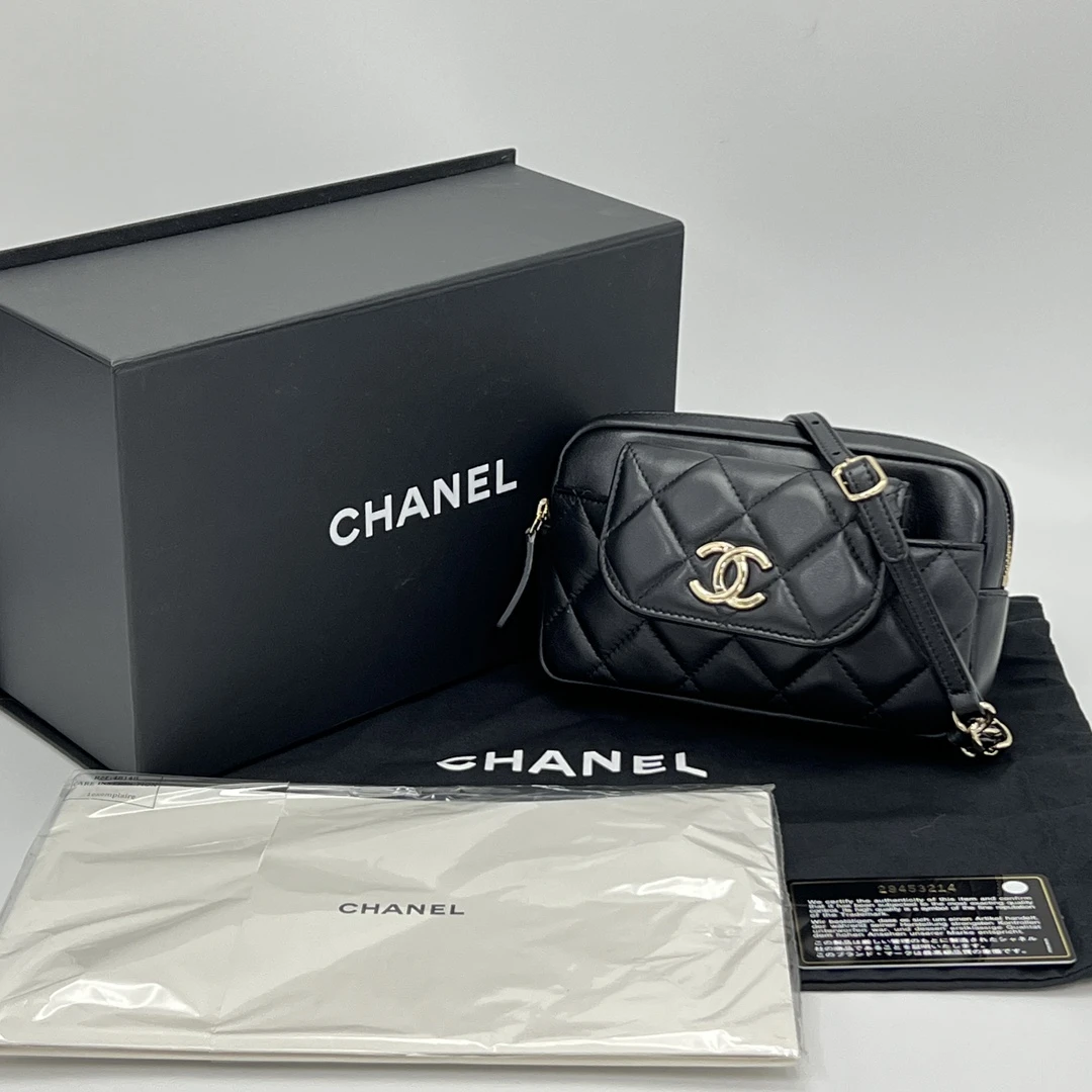 99新 Chanel/香奈儿 黑金羊皮二合一胸包腰包 07098