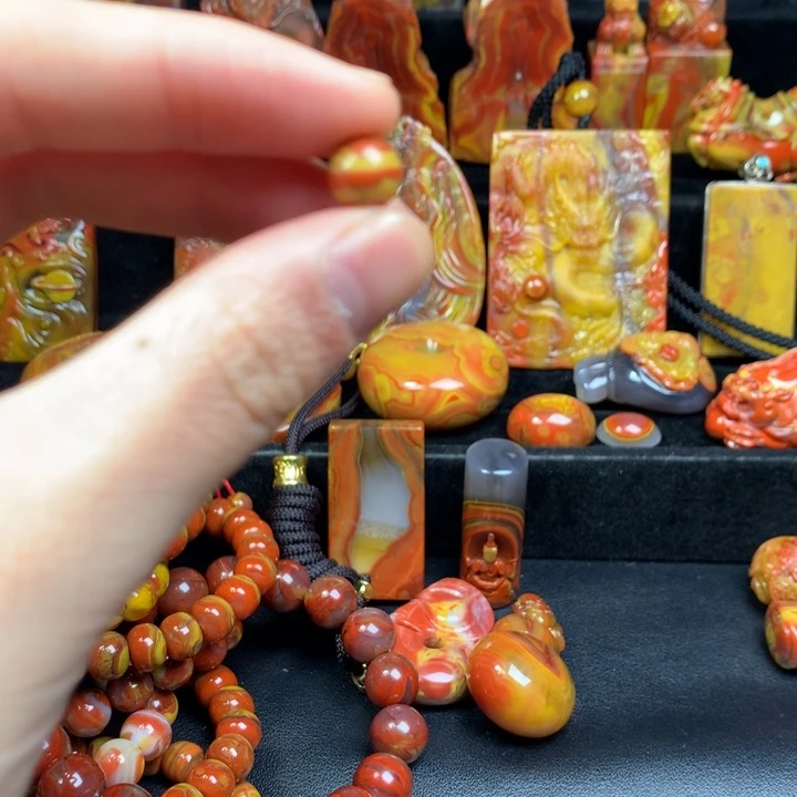 萍***逢玛瑙/玉髓未镶嵌珠