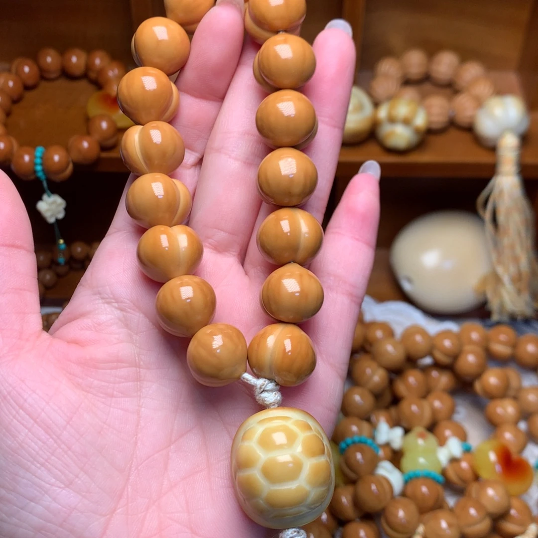 把件猴头核桃15高定手持富甲