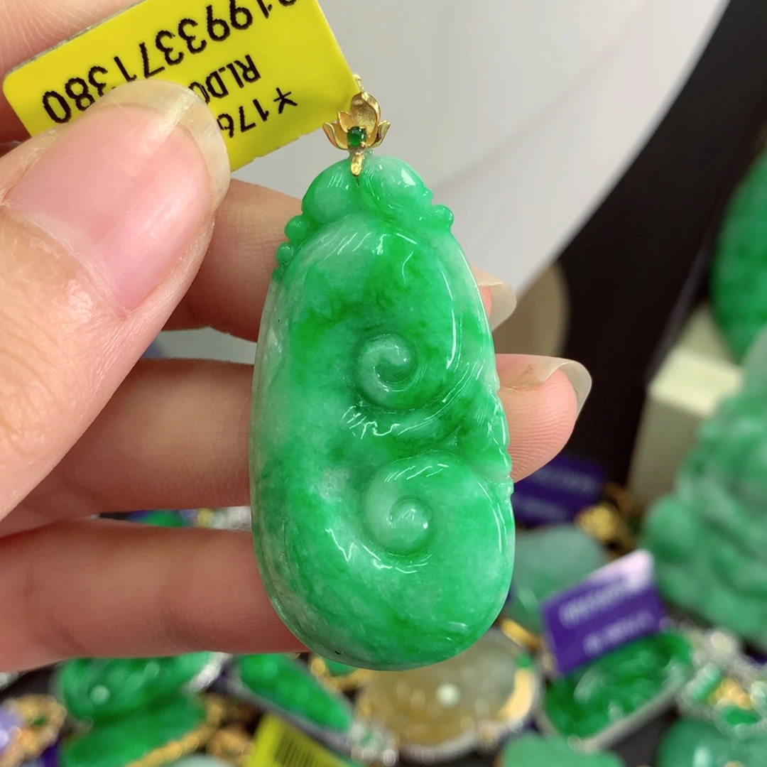 吊坠(不含链)18K金镶嵌翡翠