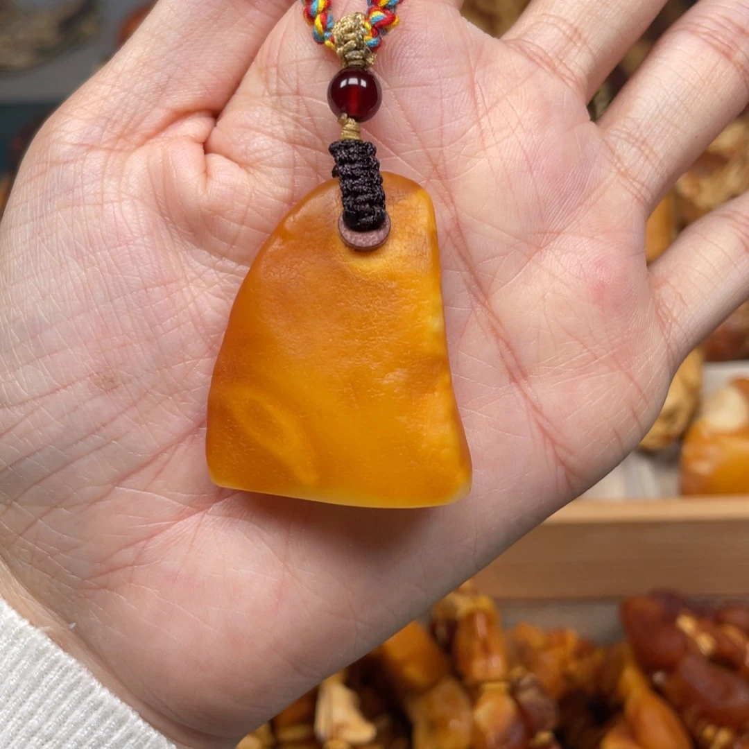 琥珀珠宝奇石未镶嵌