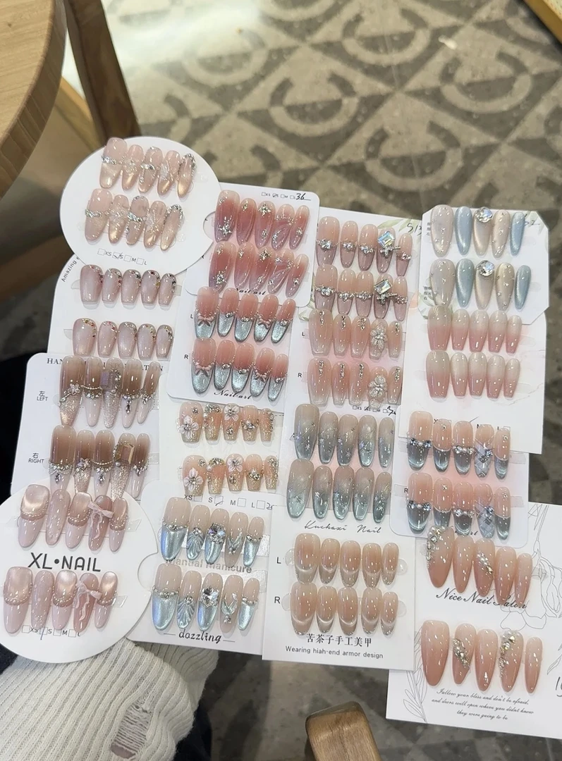 玖玖纯手工穿戴甲宠盒子果冻胶