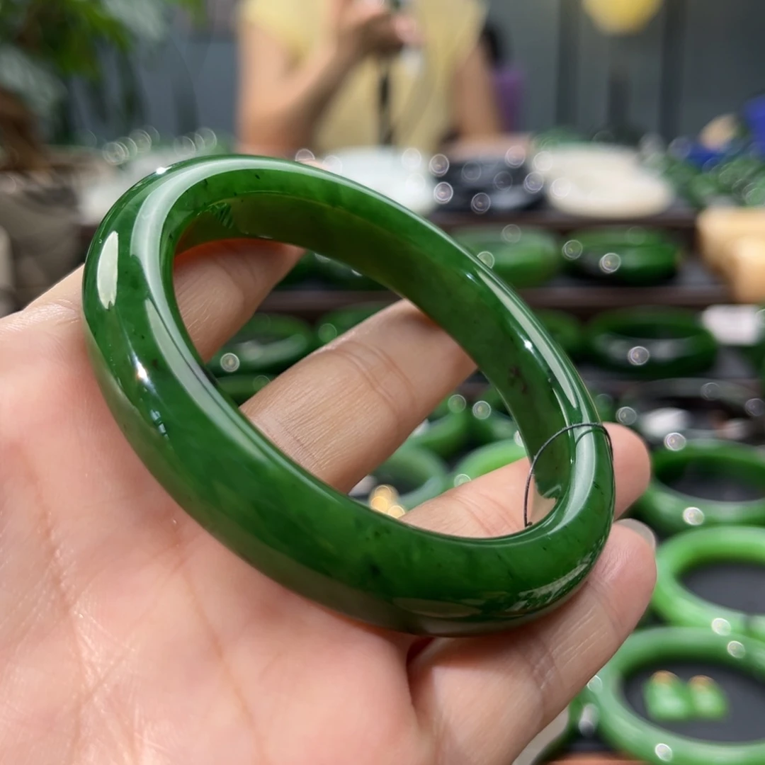 和田玉（碧玉）手镯未镶嵌