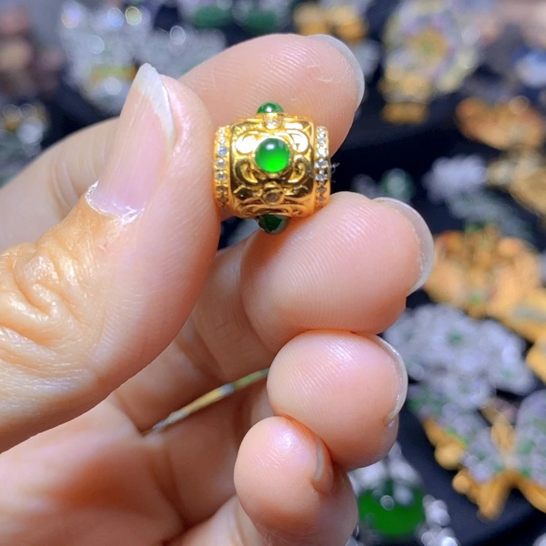 翡翠耳钉银S925镶嵌天然翡翠