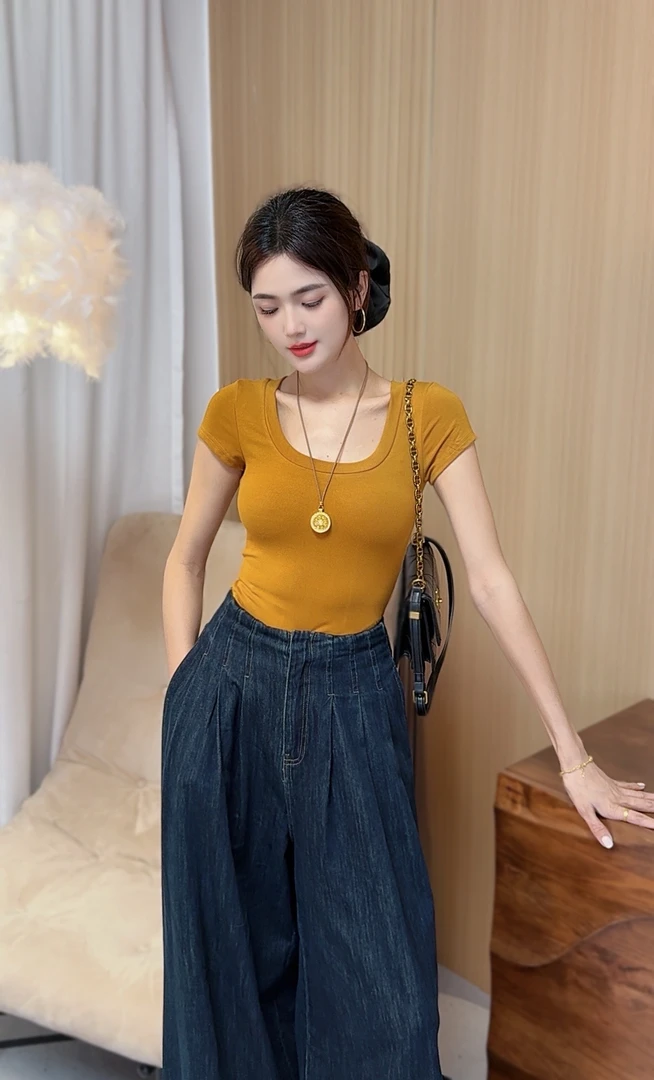 【小美专属】2025新款修身显瘦体恤内搭t恤上衣88814