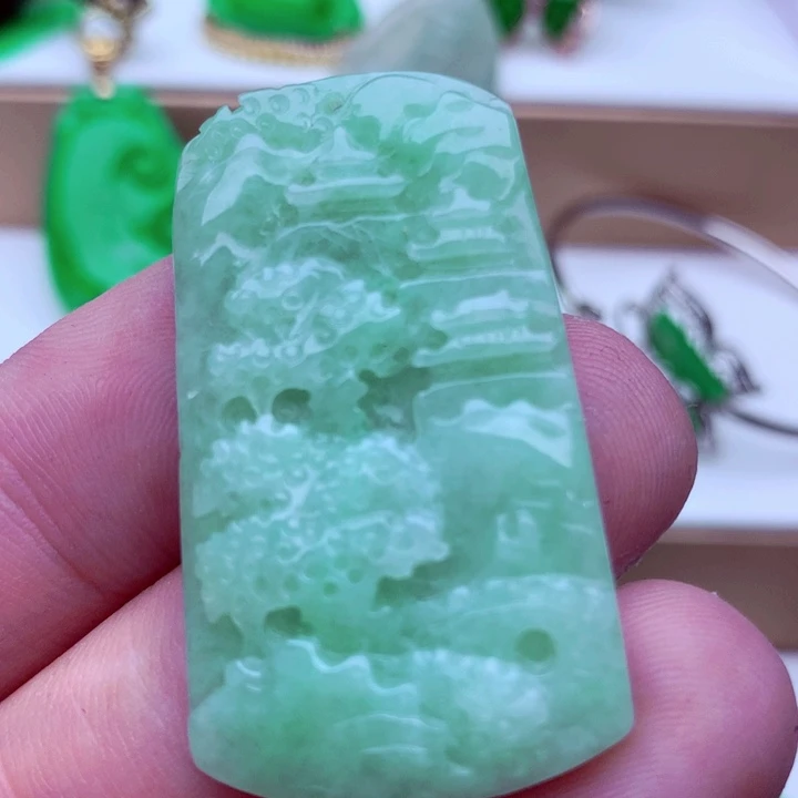 翡翠未镶嵌吊坠(不含链)
