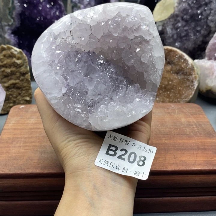 八***姐未镶嵌紫晶大型摆件（非配饰）208