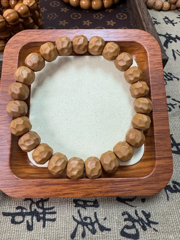 微微瑕猴头核桃黑金无相手串