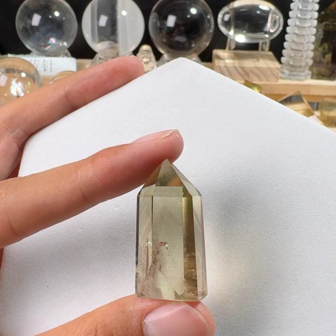 水晶珠宝半成品未镶嵌黄水晶