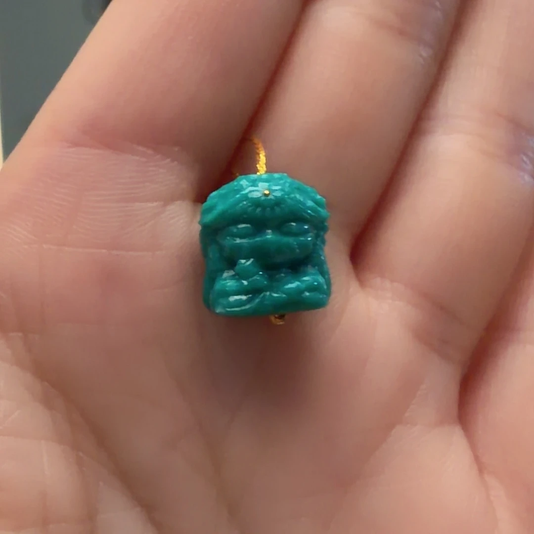 绿松石未镶嵌颈饰