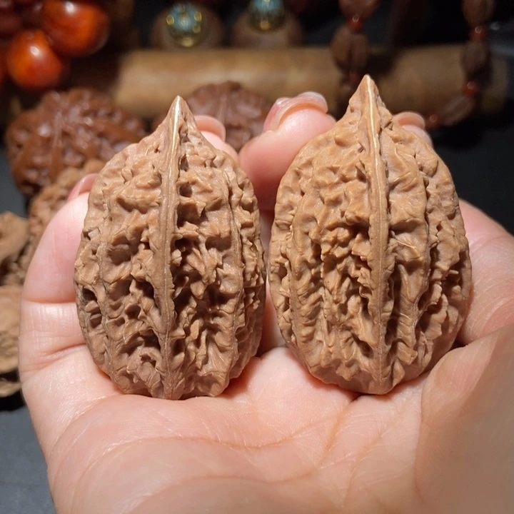 把件文玩核桃东北楸子小雪68