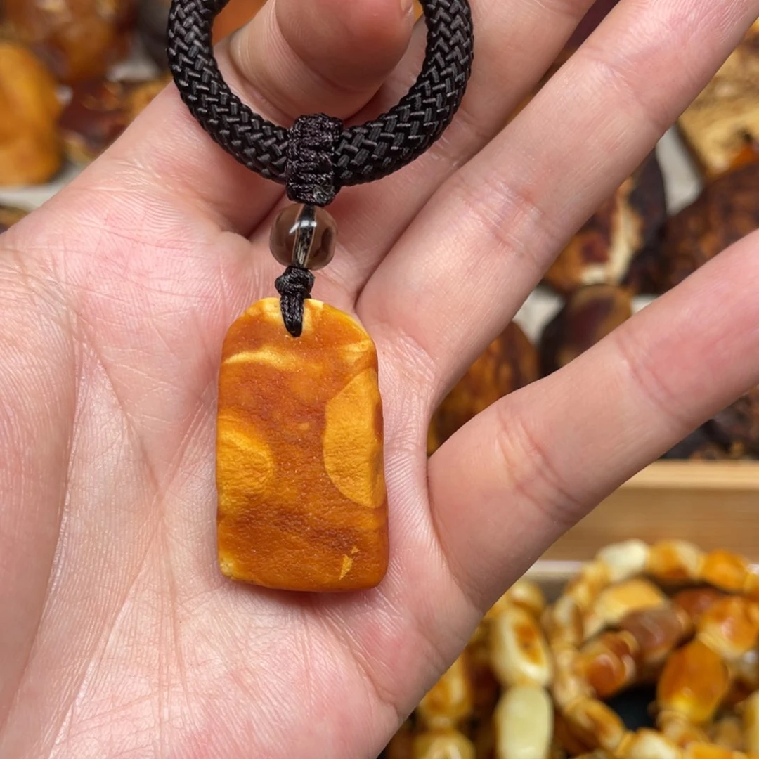 蜜蜡珠宝奇石未镶嵌