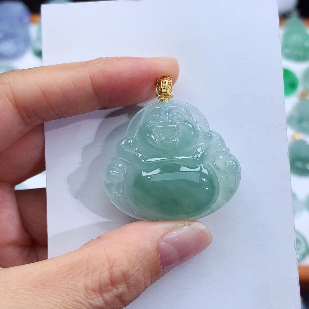 翡翠18K金镶嵌颈饰翡翠吊坠